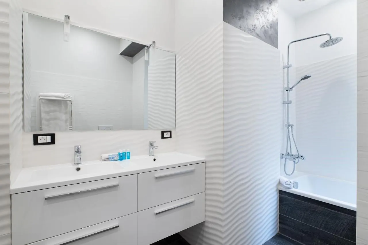 Garibaldi Acropolis, Emplacement Ideal, Parking Nice Apartamento